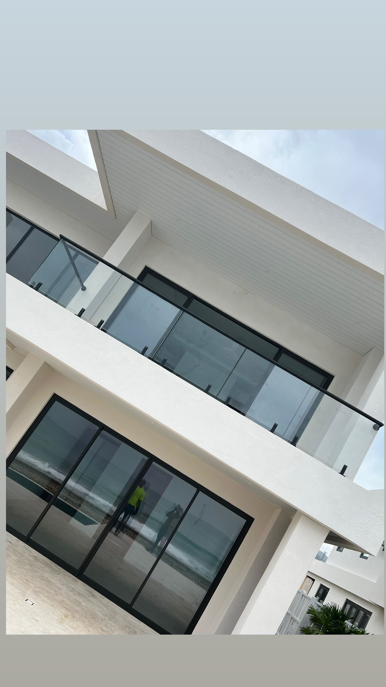 Island Windows finished space